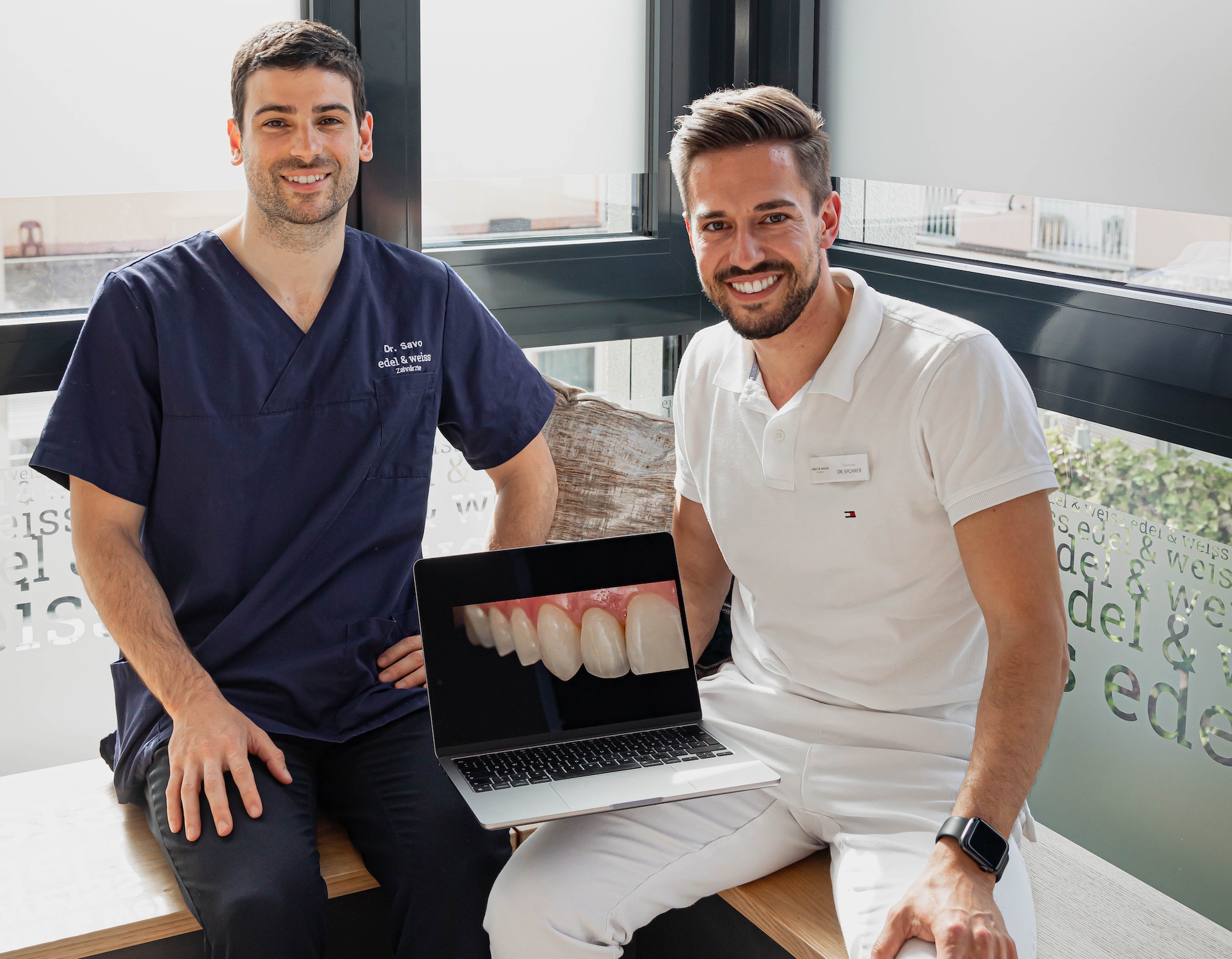 Oralchirurgie mit digitaler Zahnmedizin für feste Zähne an einem Tag und schnelle Behandlungsergebnisse