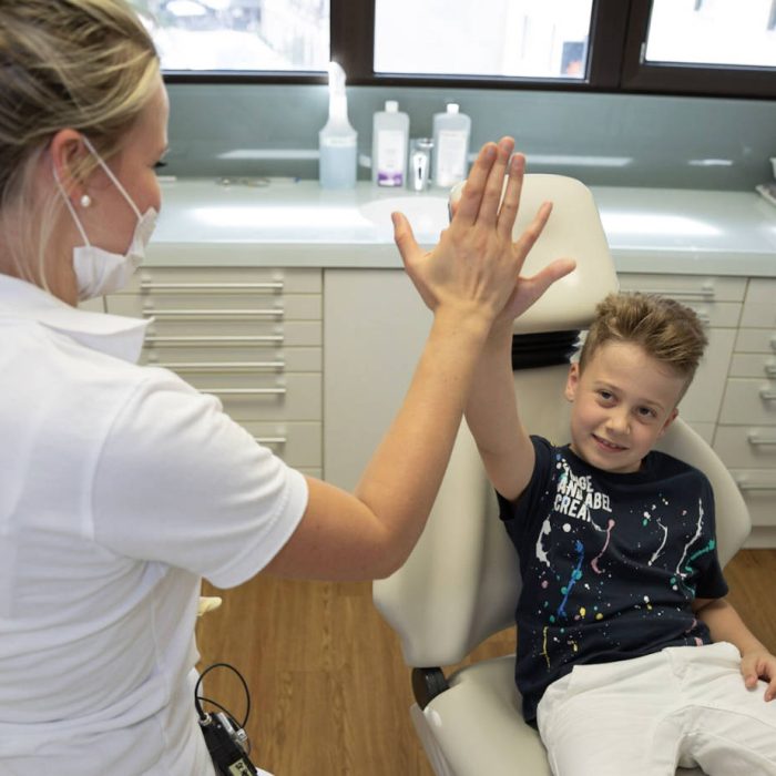 Kinderzahnmedizin in Nürnberg durch speziell ausgebildete Zahnärzte mit einfühlsamer Behandlung