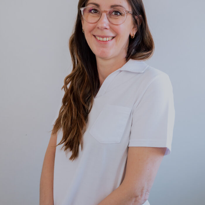 Dr. Annette Weymann, Kieferorthopädin bei edel & weiss in Nürnberg, berät zur modernen Kieferorthopädie und Aligner-Therapie mit transparenten Zahnschienen.